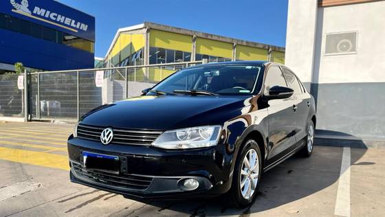VOLKSWAGEN JETTA 2.0 COMFORTLINE FLEX 4P TIPTRONIC VOLKSWAGEN JETTA 2.0 COMFORTLINE FLEX 4P TIPTRONIC